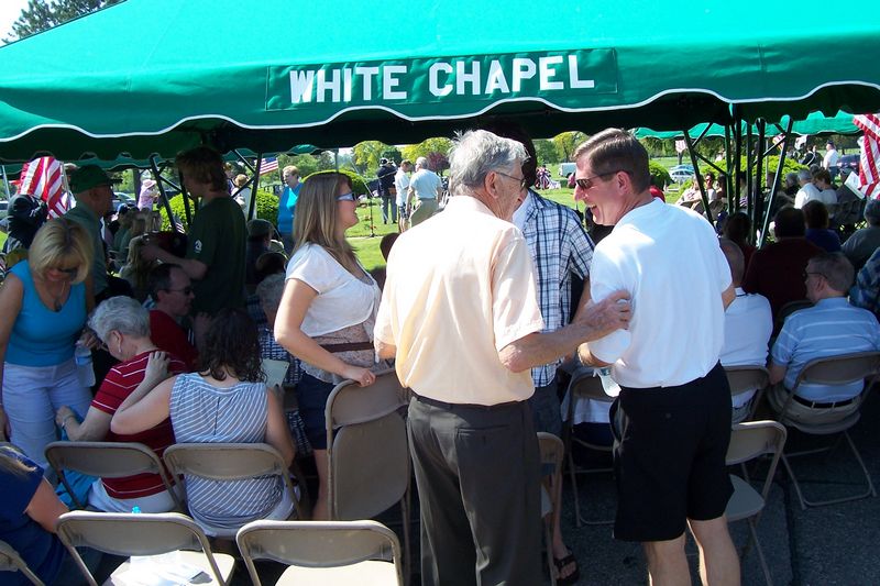 tn_200_ 028.jpg (800x533; 200744 bytes)